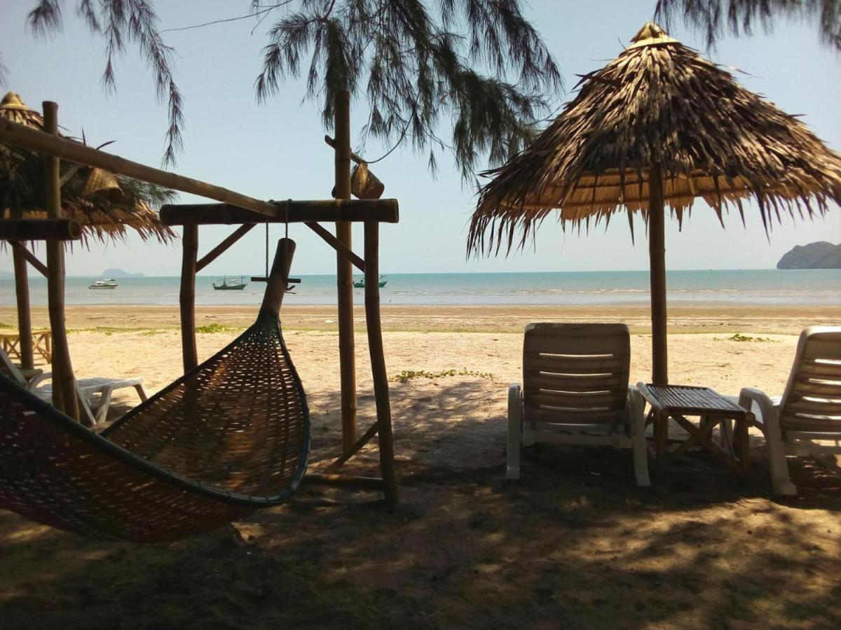 Blue Beach Resort Baanphakrimlay Dış mekan fotoğraf