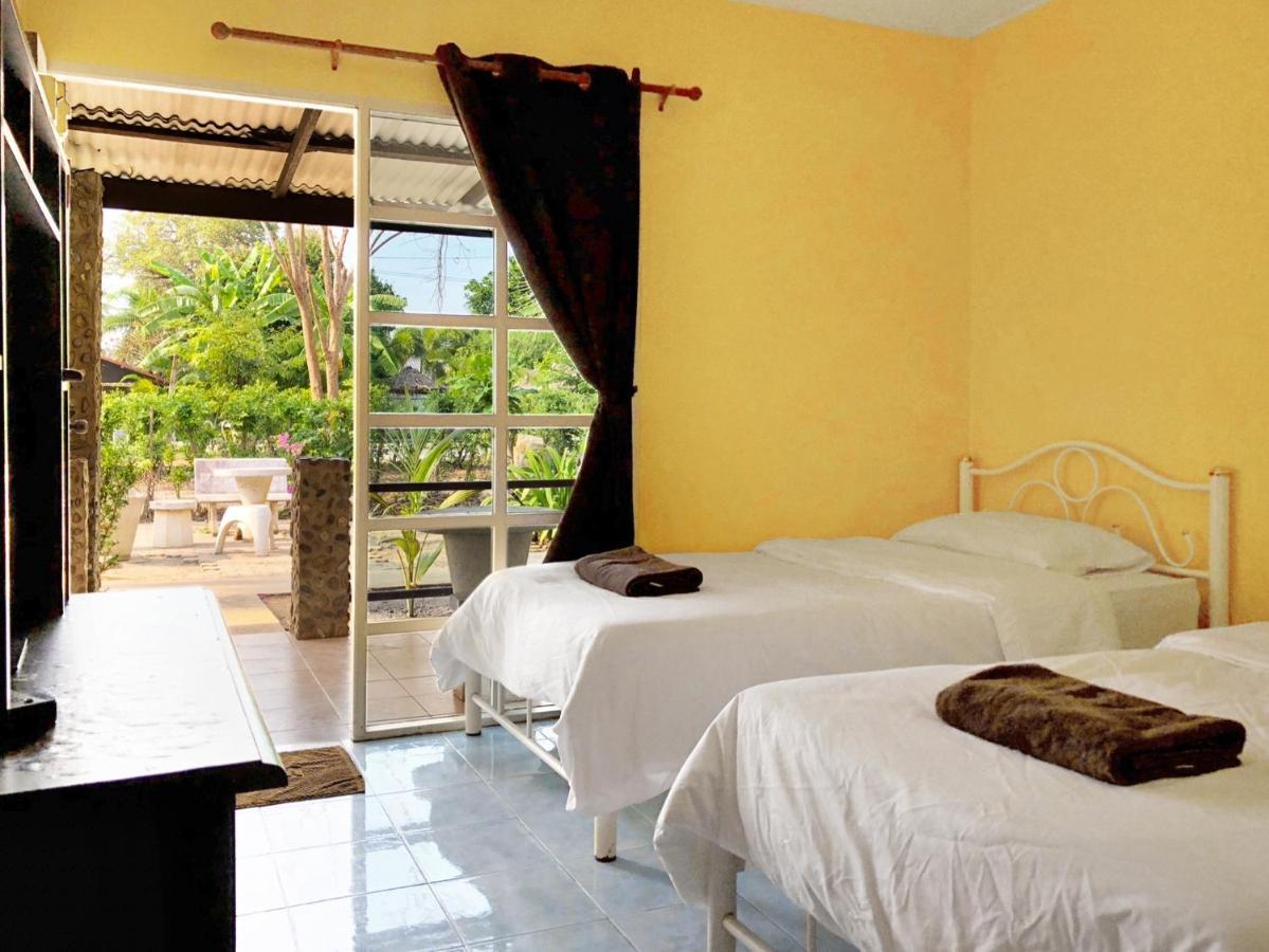 Blue Beach Resort Baanphakrimlay Dış mekan fotoğraf