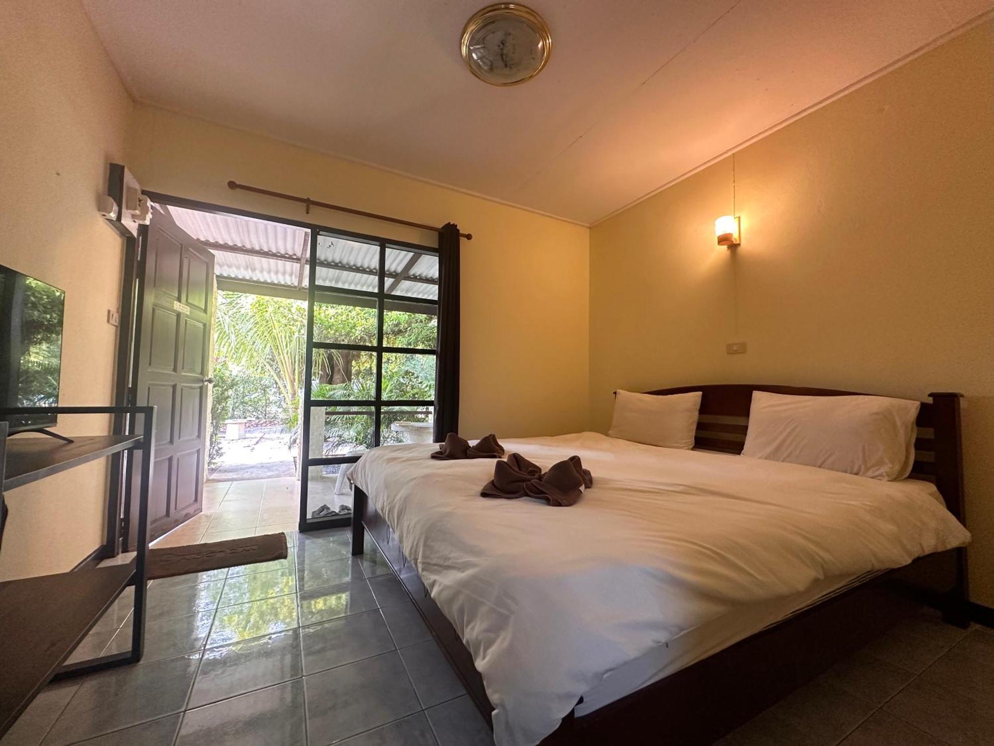 Blue Beach Resort Baanphakrimlay Dış mekan fotoğraf